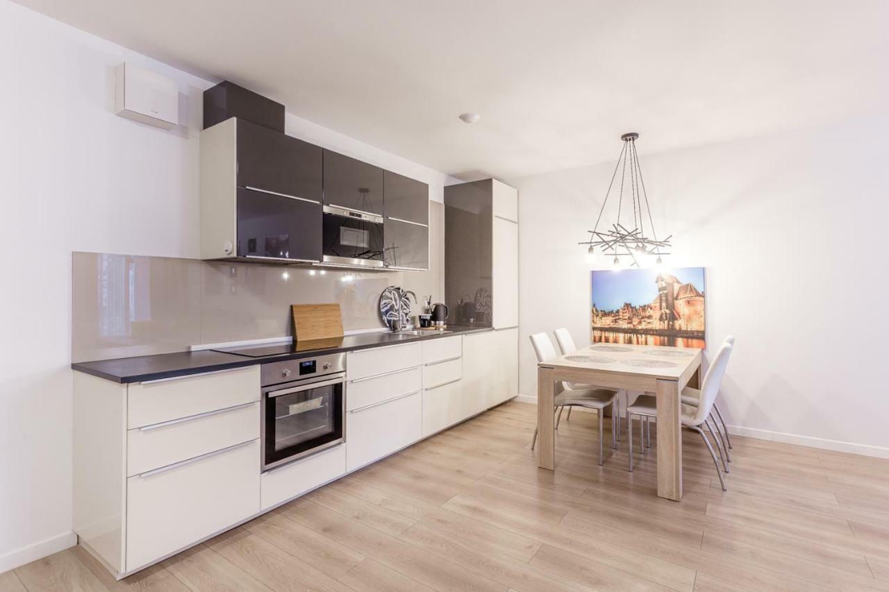 Apartmate Spacious Apartment With Balcony Oldtown For 6 People Gdansk Exterior photo